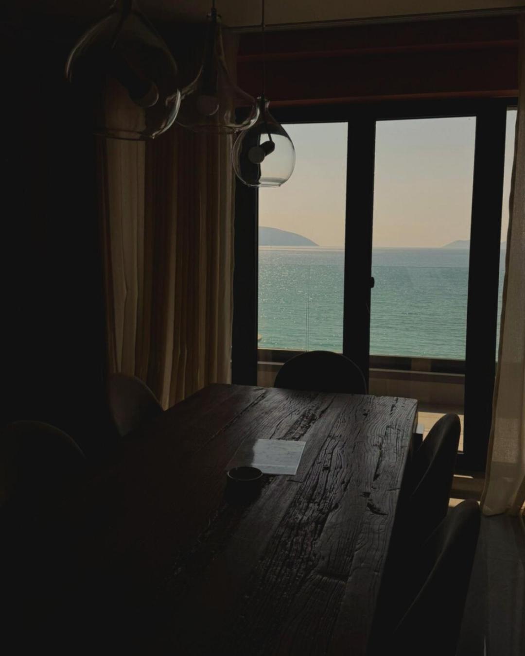 Apartahotel Azar Luxury Vlorë