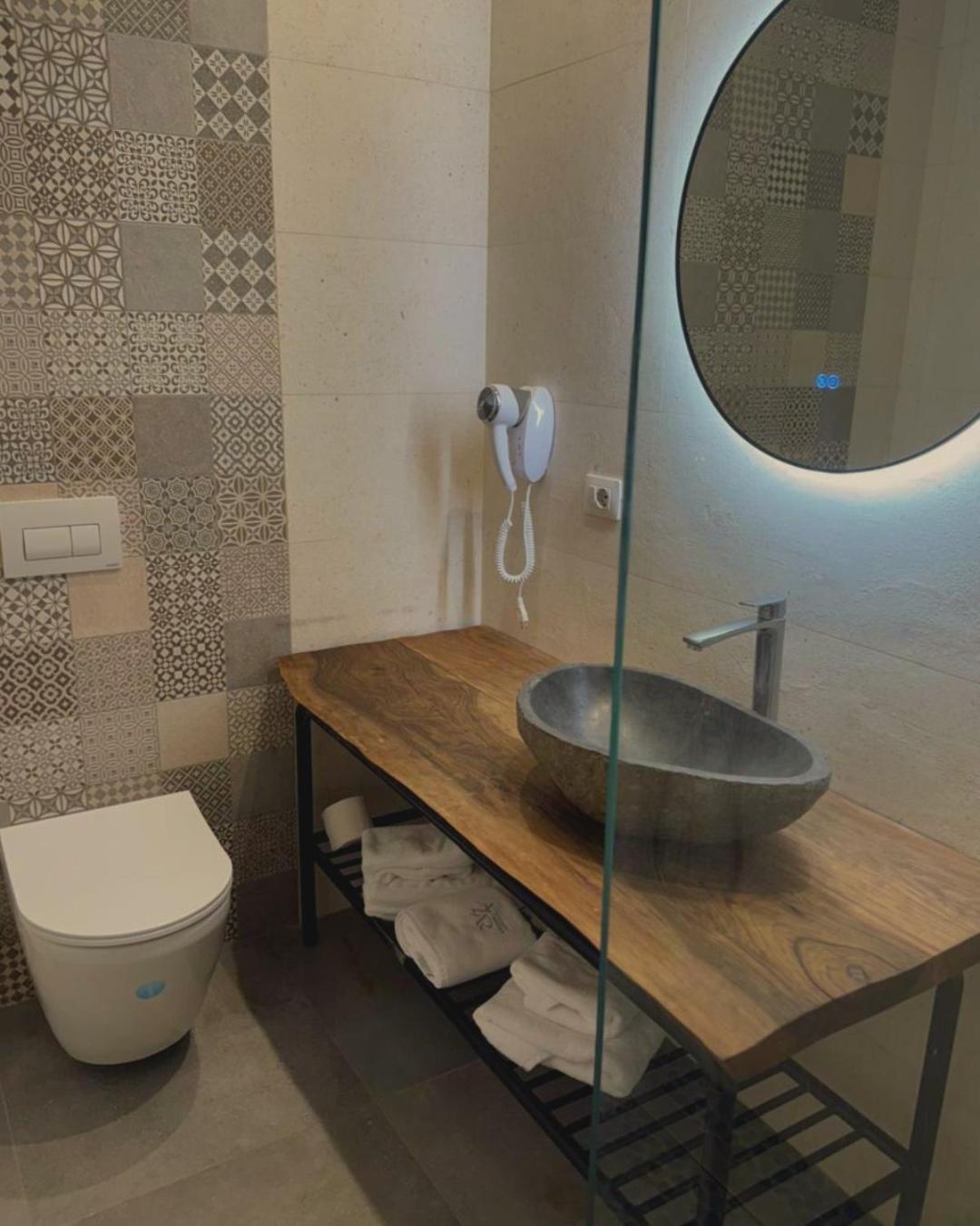 Apartahotel Azar Luxury Vlorë