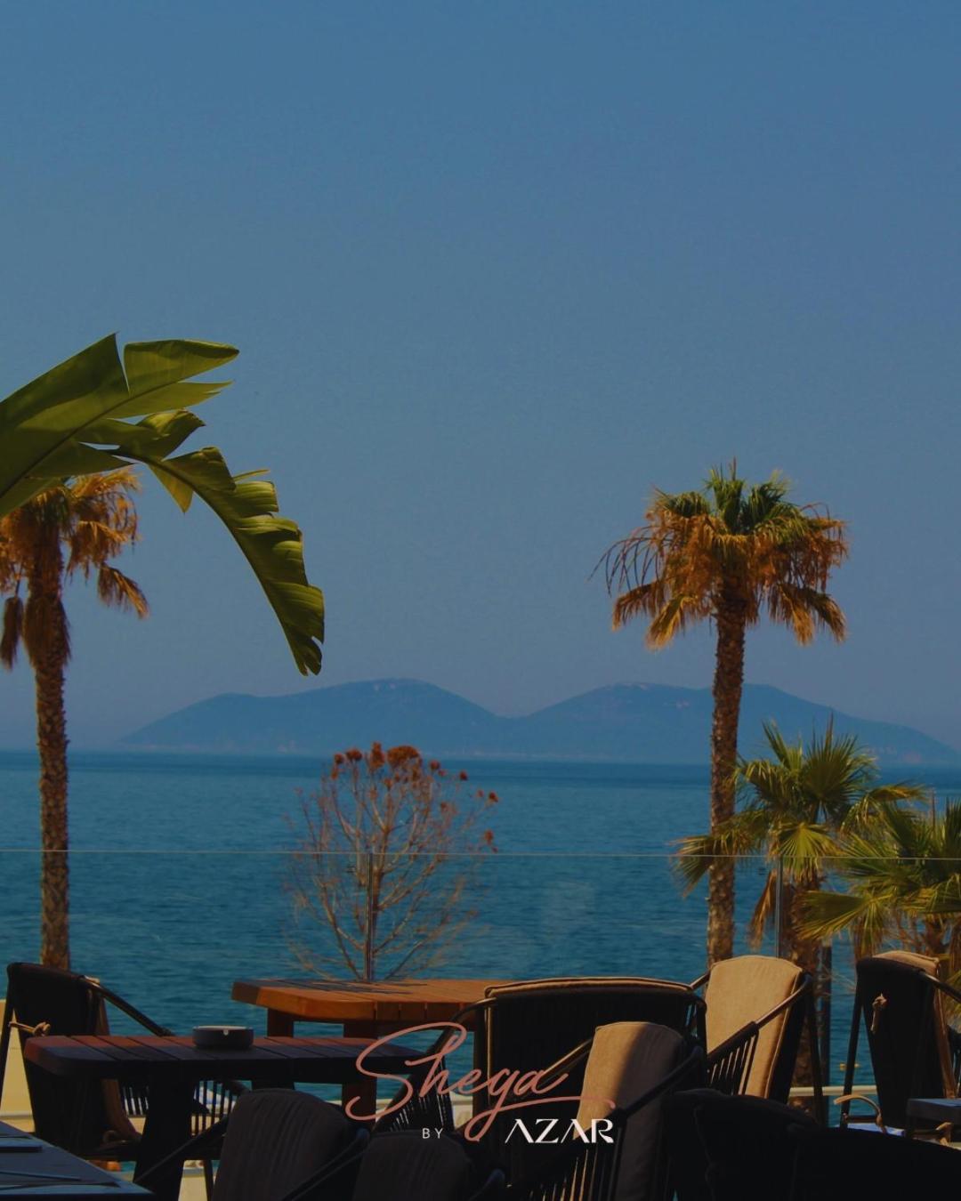 Azar Luxury Apartahotel *