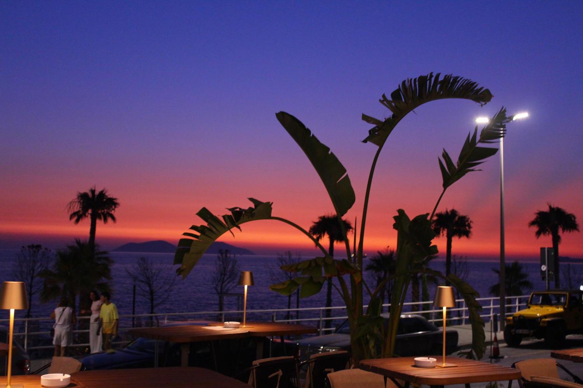 Apartahotel Azar Luxury *